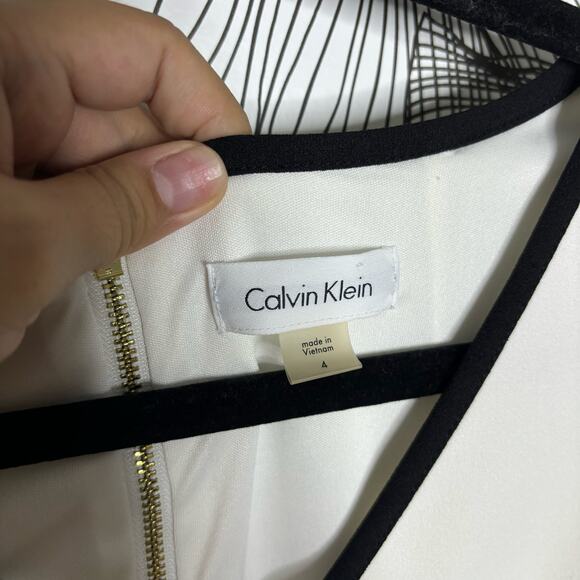 Calvin Klein White and Black Bell Sleeve Long Sleeve Knee Length Dress Size 4 - Picture 2 of 9